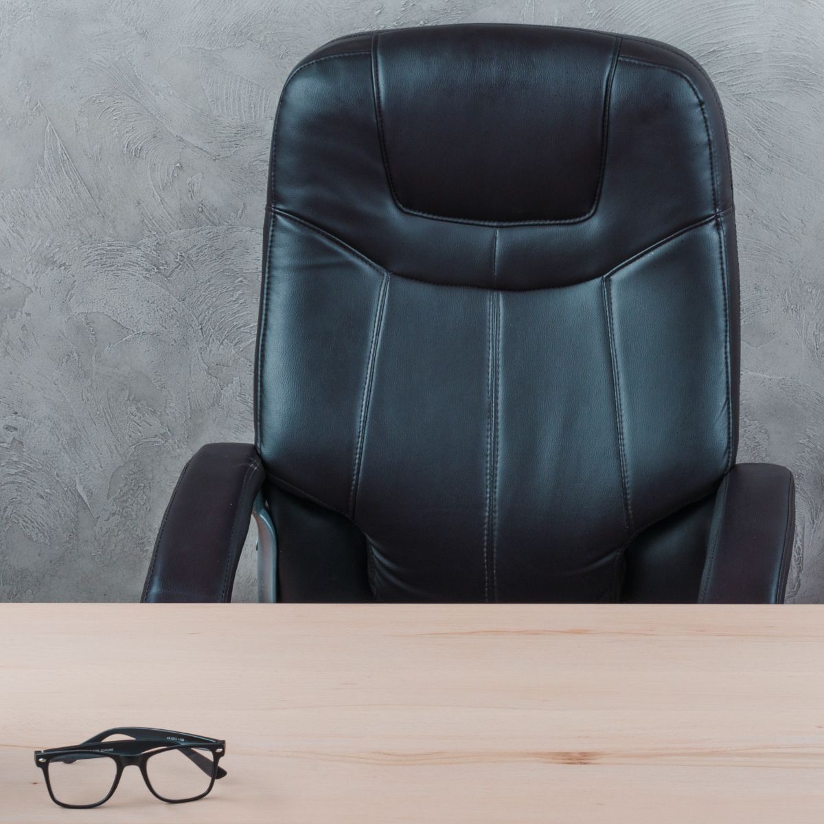 Преимущества инвестирования в высококачественное офисное кресло. Почему не рекомендуется экономить на офисном кресле