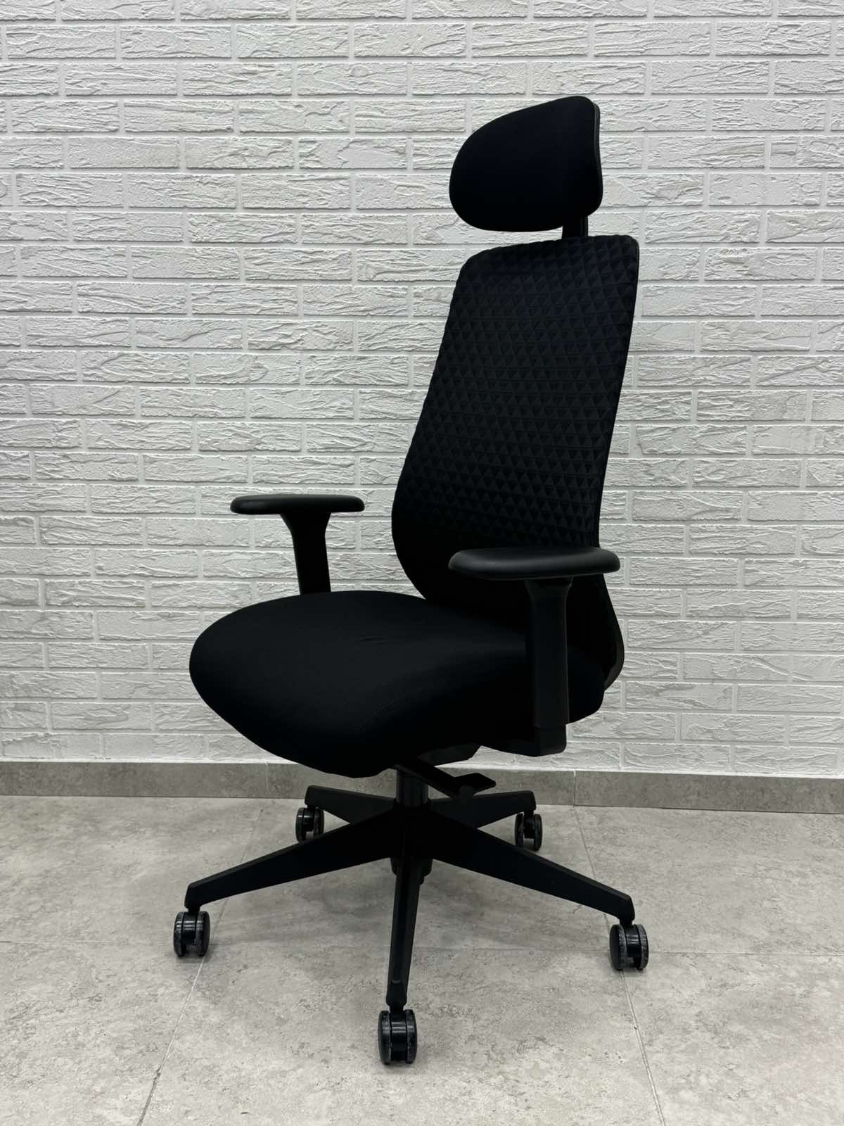 Moka, black