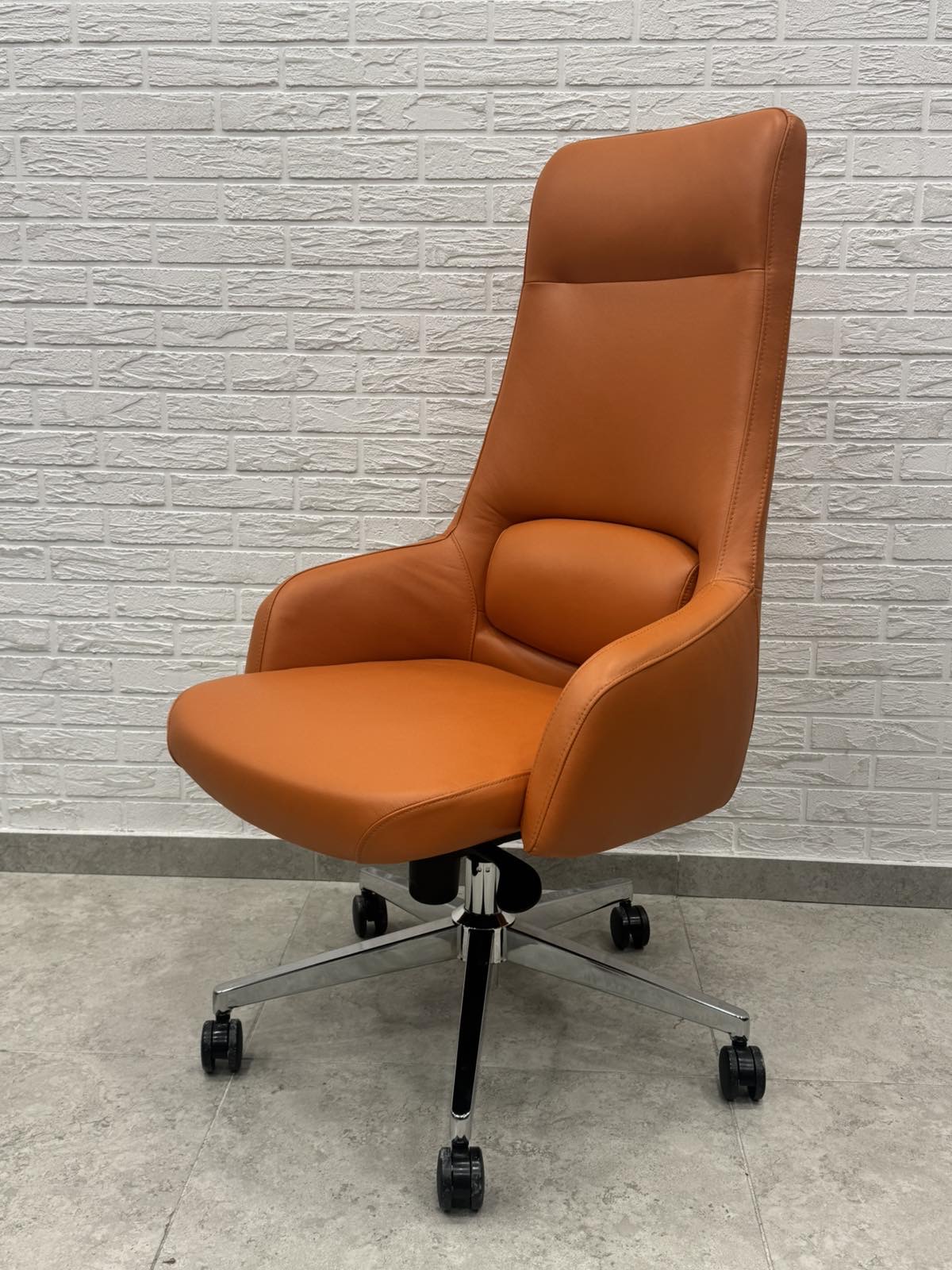 Lotus PR, orange